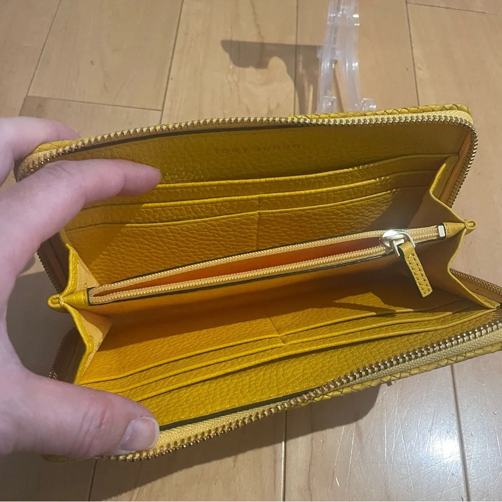 New Tory Burch Taylor zip continental Cassia wallet